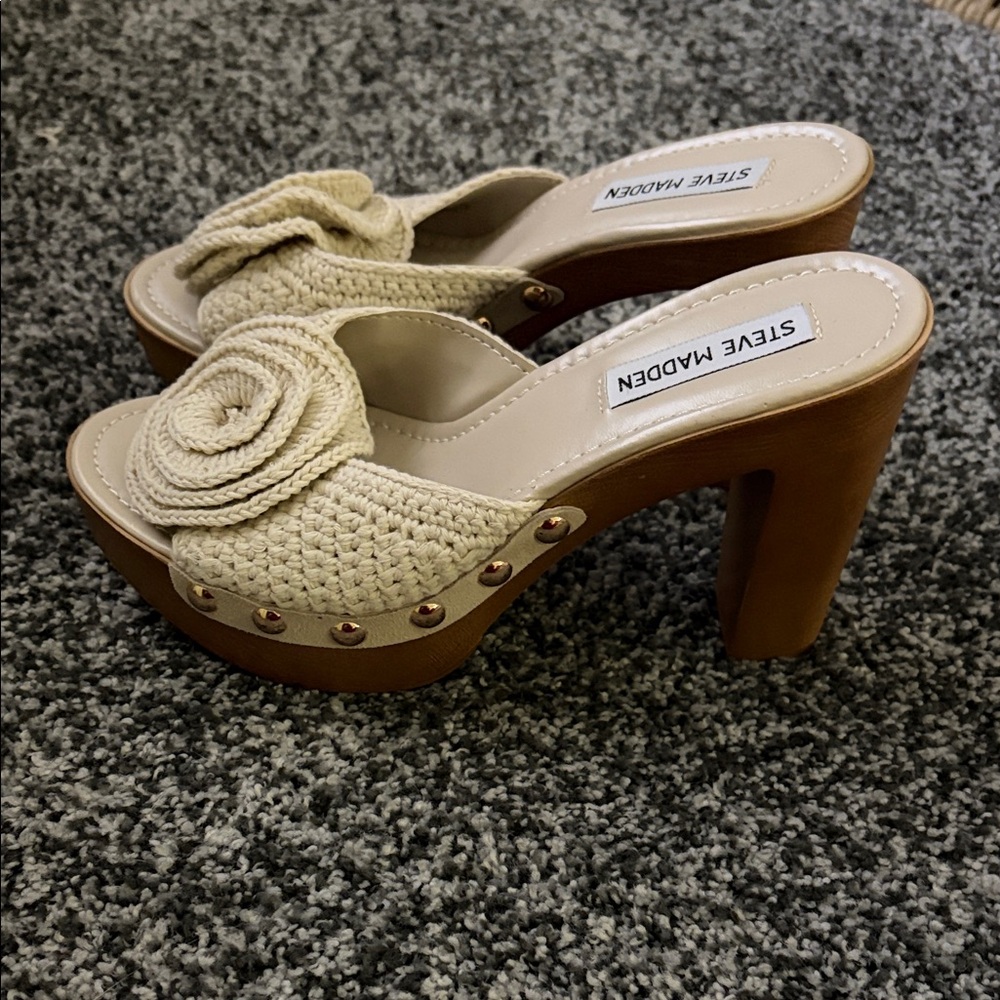 Steve Madden Beige Crochet Heeled Mules - Picture 2 of 4